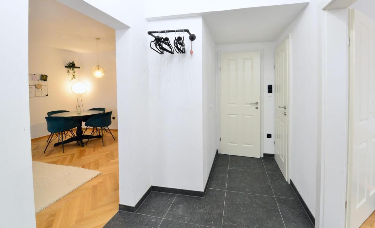 Modern Flat With Parking Space Apartamento Viena Exterior foto