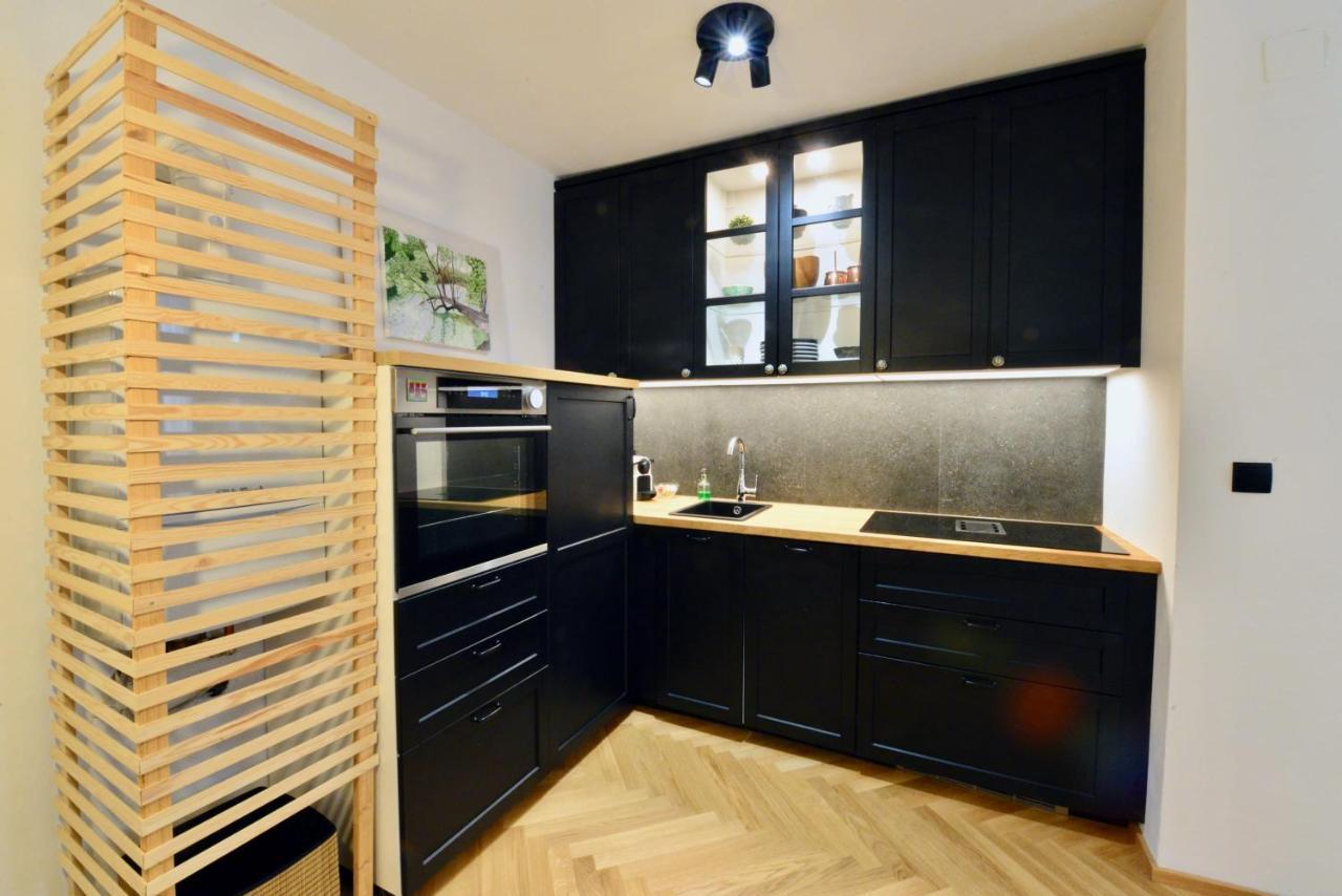 Modern Flat With Parking Space Apartamento Viena Exterior foto